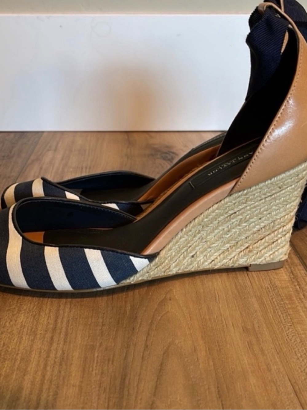 Ann Taylor Blue & White stripe Nautical Coastal Espadrilles s8 (fit 8.5)